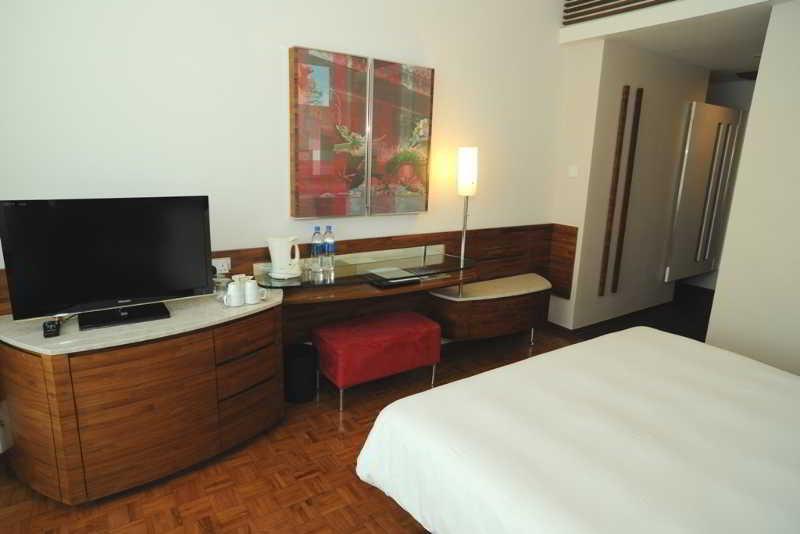 Nina Causeway Bay Hotel